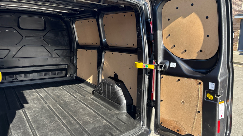 Ford Transit Custom 320 L1 Diesel Fwd 2.0 EcoBlue 170ps Low Roof Limited Van Auto